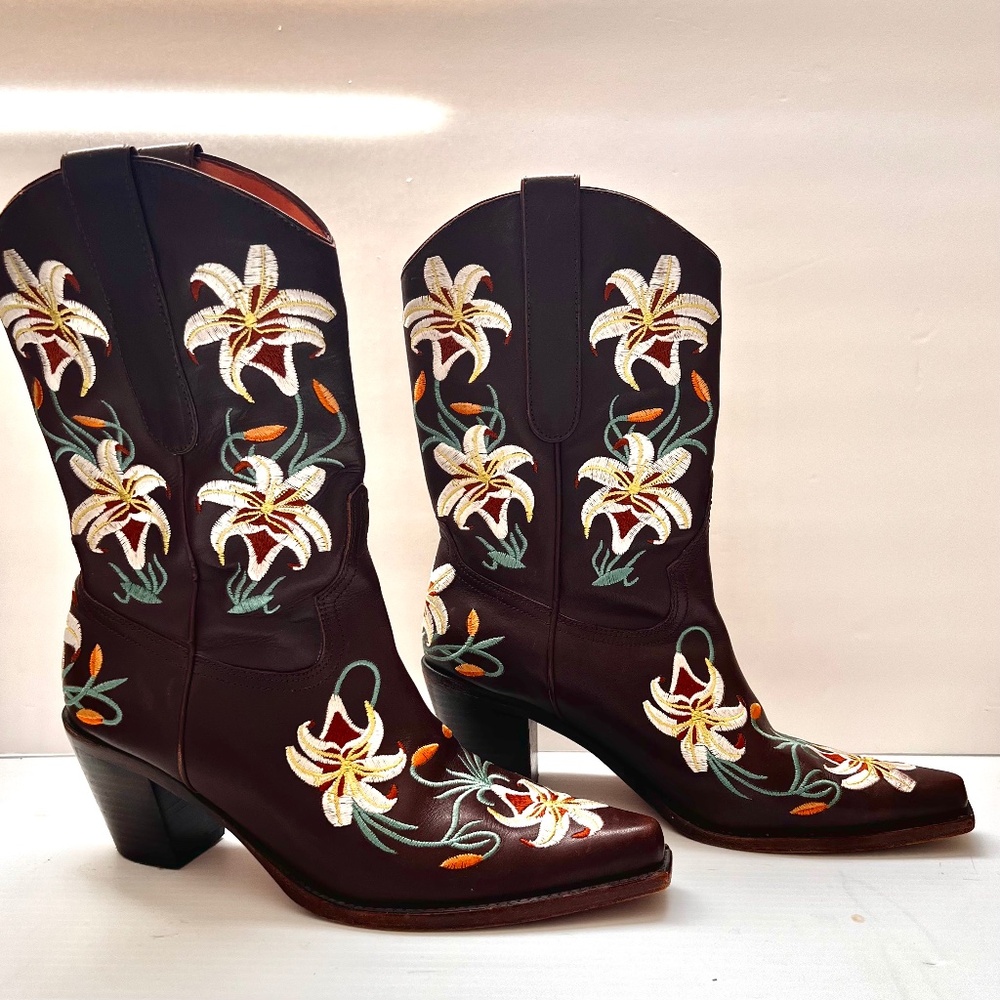 Cowgirl embroidered Brown boots by Sam Edelman- limited edition